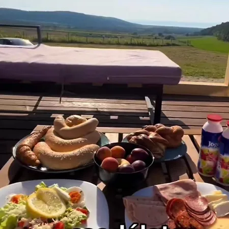 Baladome * Dörgicse